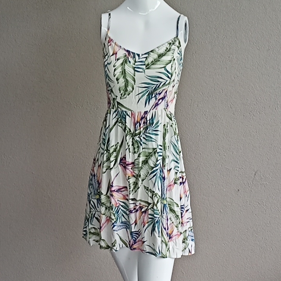 H\u0026M | Dresses | Hm Floral Tropical 